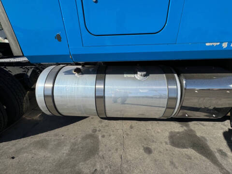 2012 Mack CHU613 With Wet Kit