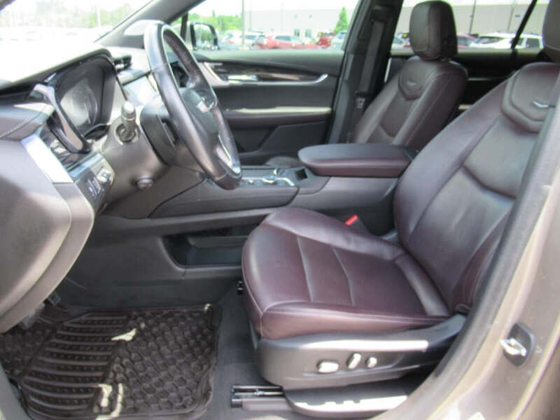 2022 Cadillac XT6 Premium Luxury