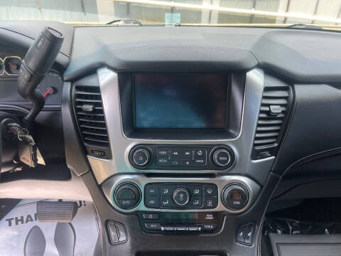 2017 Chevrolet Suburban LT