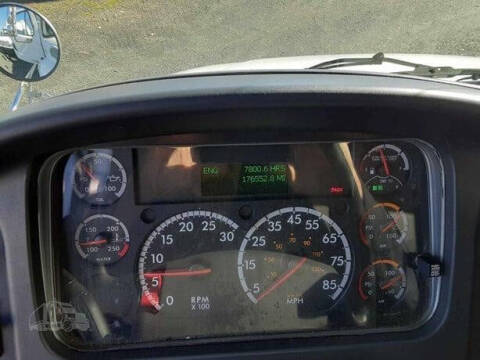 2016 Freightliner M2 106