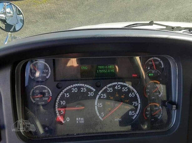 2016 Freightliner M2 106