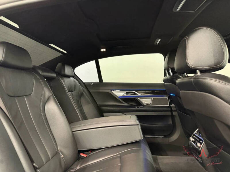 2018 BMW 7 Series 740i