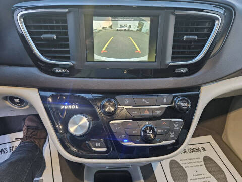 2020 Chrysler Pacifica Touring