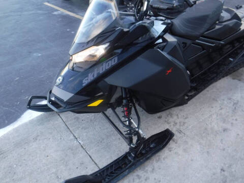 2021 Ski-Doo Backcountry™ X® Rot