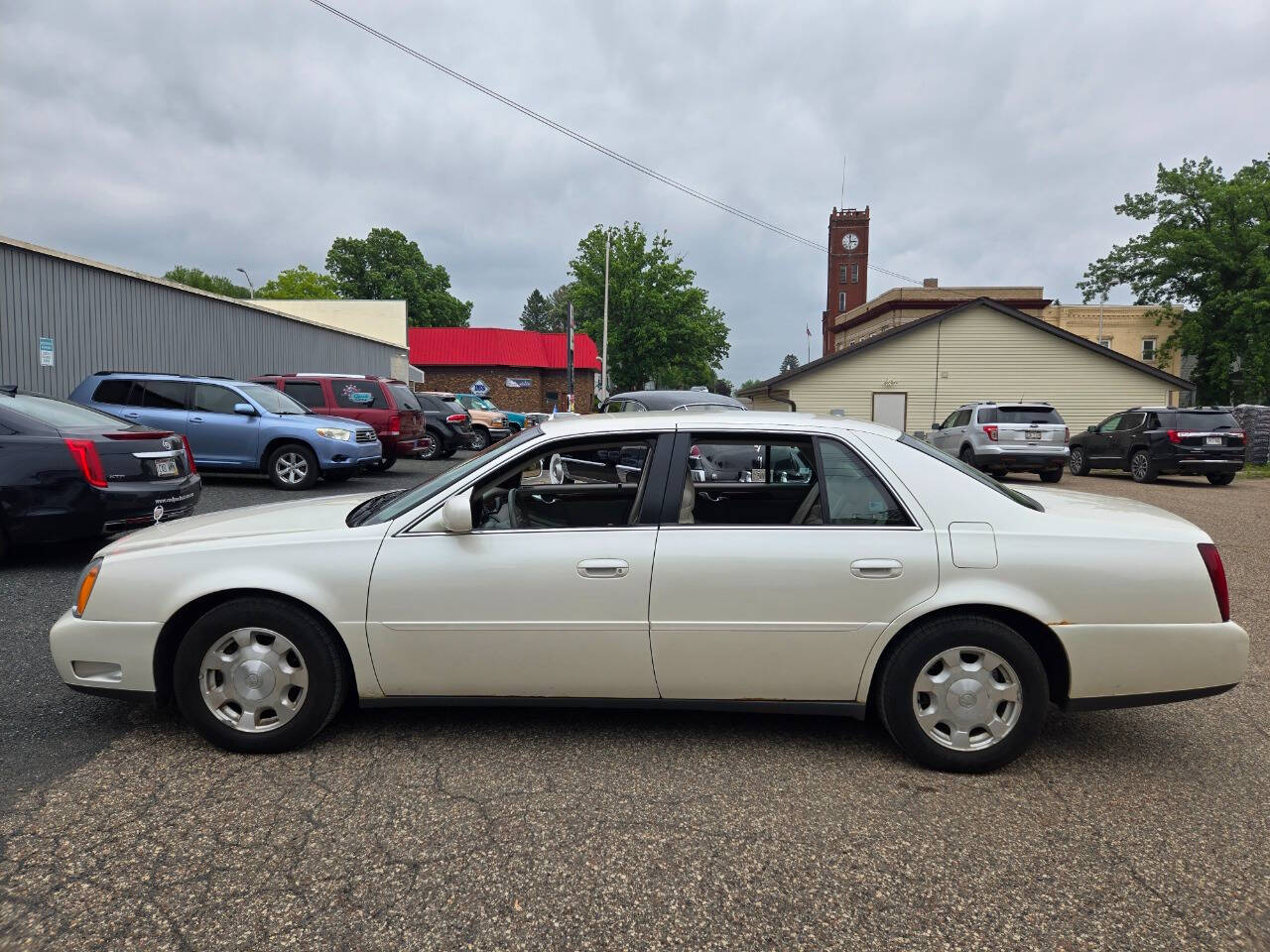 2002 Cadillac DeVille 9