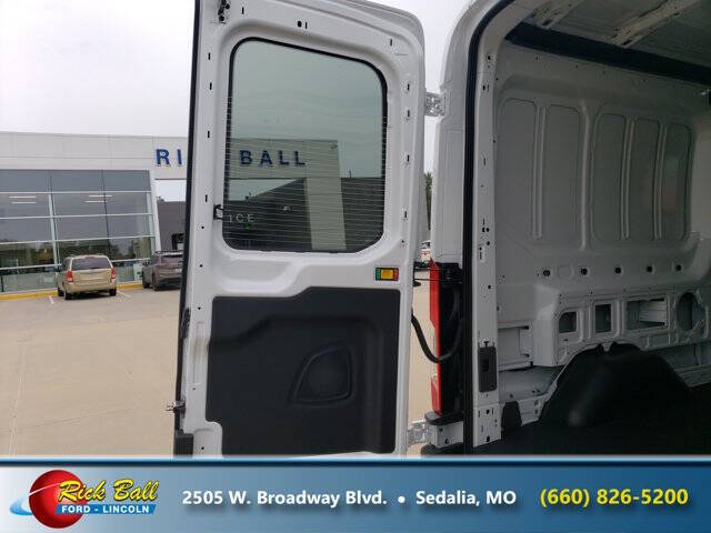 2025 Ford Transit 250