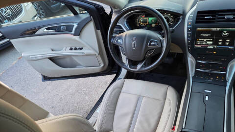 2016 Lincoln MKZ