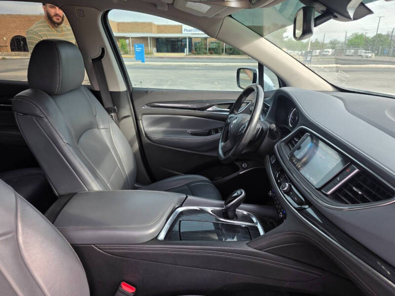 2021 Buick Enclave Essence