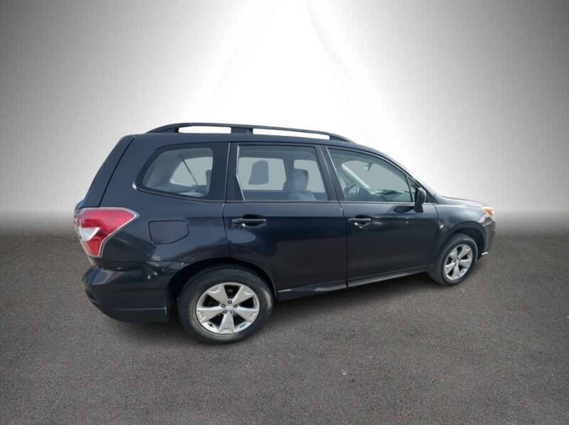 2016 Subaru Forester 2.5i