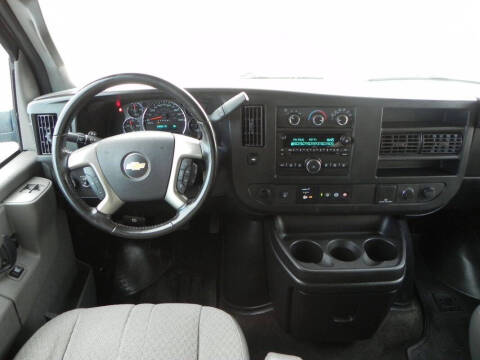 2017 Chevrolet Express LT 3500