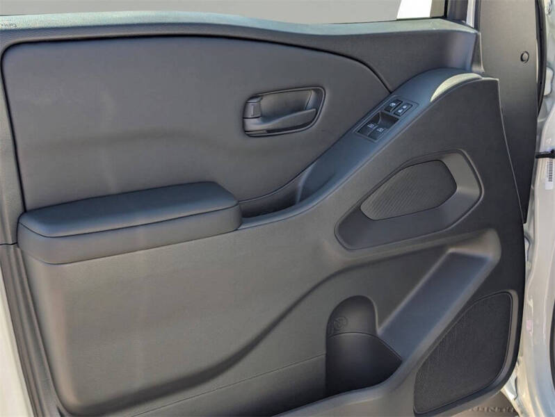 2026 Nissan Frontier S