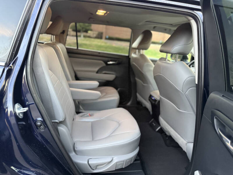 2021 Toyota Highlander XLE