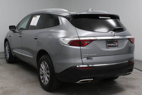 2023 Buick Enclave Essence