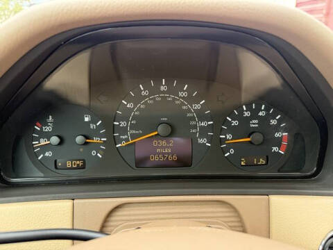 2001 Mercedes-Benz E-Class E 320