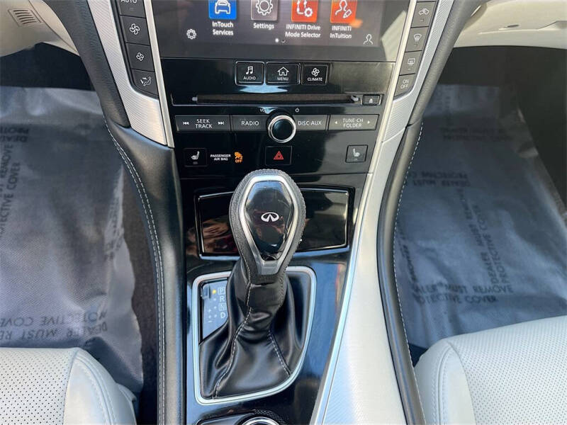 2023 Infiniti Q50 Luxe