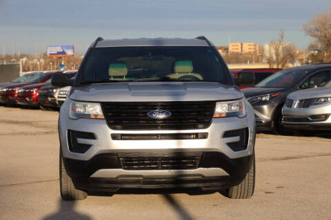 2016 Ford Explorer