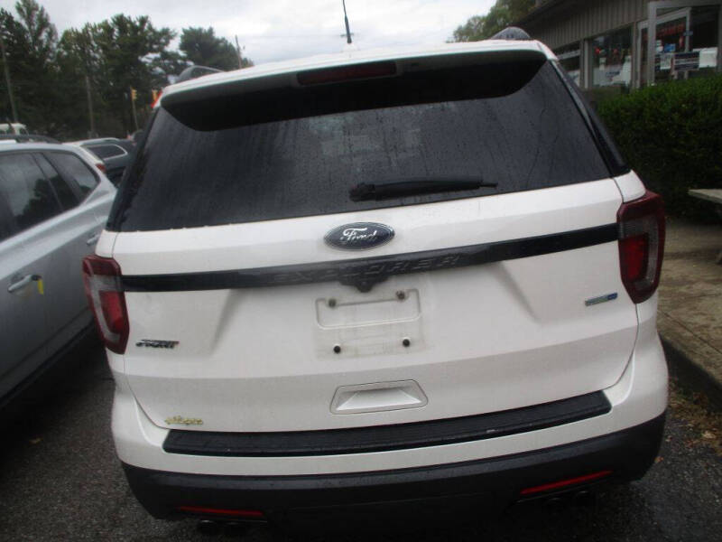 2018 Ford Explorer Sport