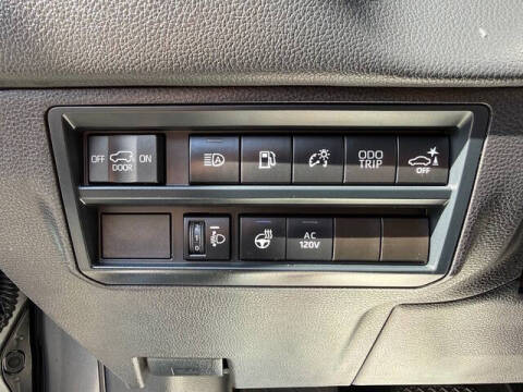 2025 Toyota Sequoia SR5