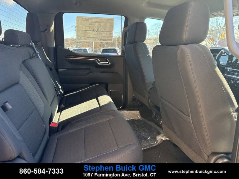 2026 GMC Sierra 1500 Elevation Standard