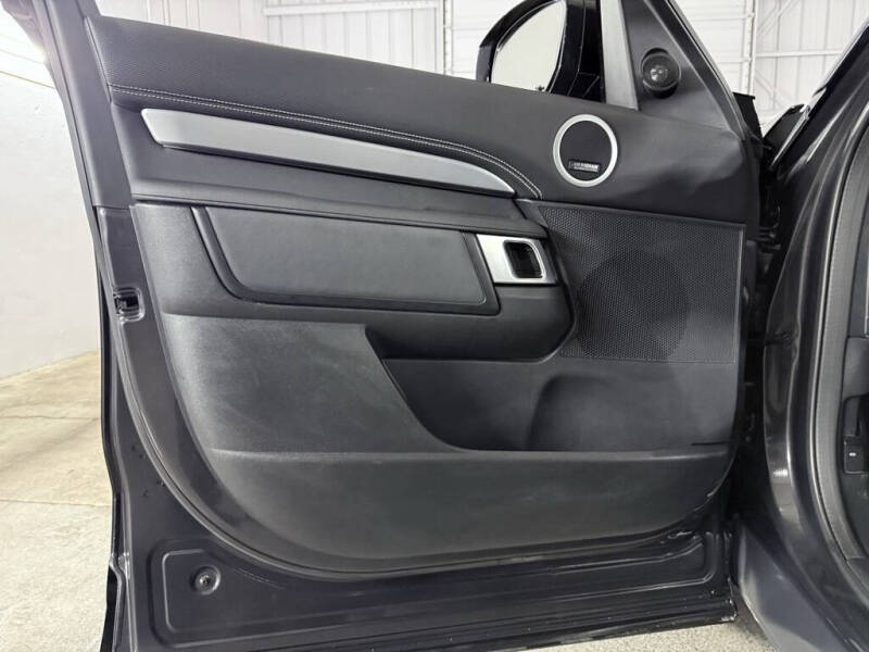 2022 Land Rover Discovery P360 HSE R-Dynamic