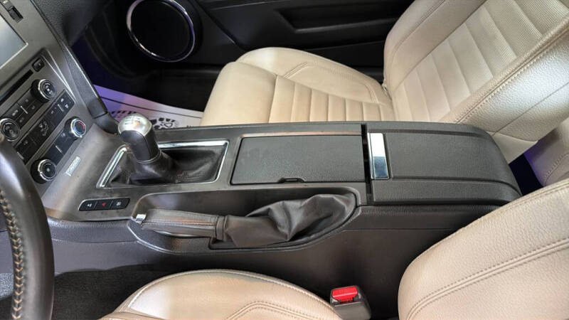 2012 Ford Mustang GT Premium
