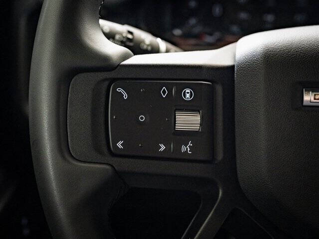 2024 Land Rover Defender 130 P400 Outbound