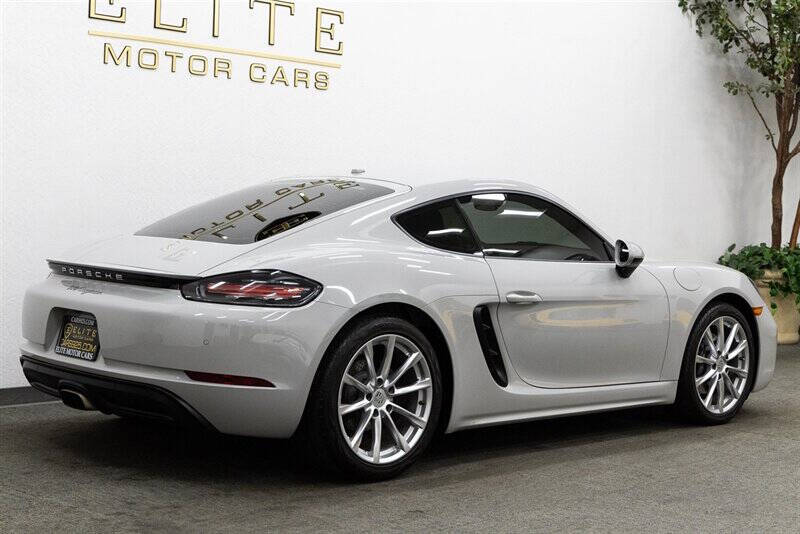 2019 Porsche 718 Cayman