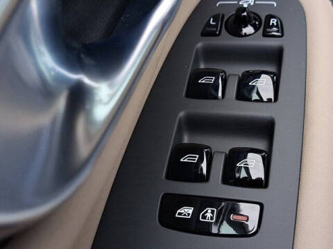 2026 Volvo XC90 T8 Plus 7P