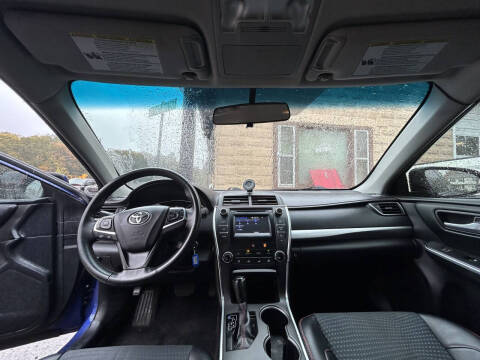 2015 Toyota Camry SE