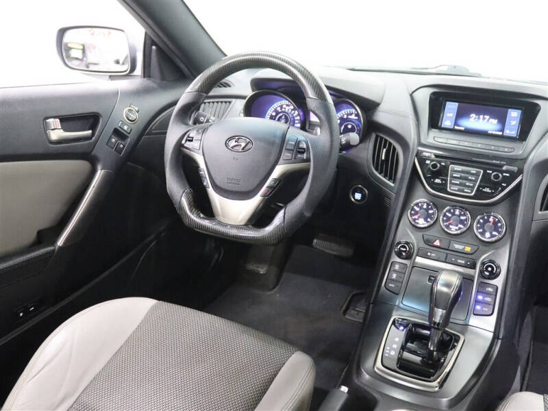 2016 Hyundai Genesis Coupe