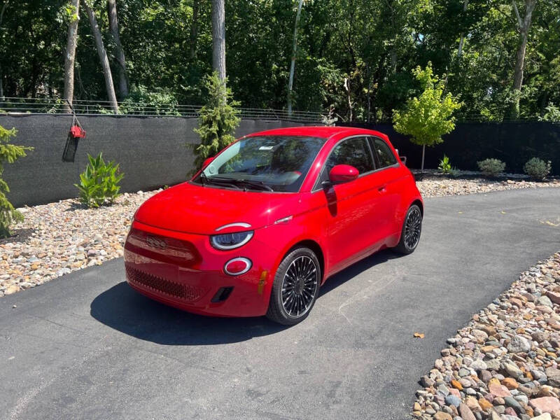 2024 FIAT 500e Inspi(RED)