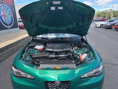 2025 Alfa Romeo Giulia Intensa