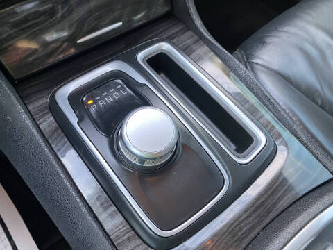 2016 Chrysler 300 Limited