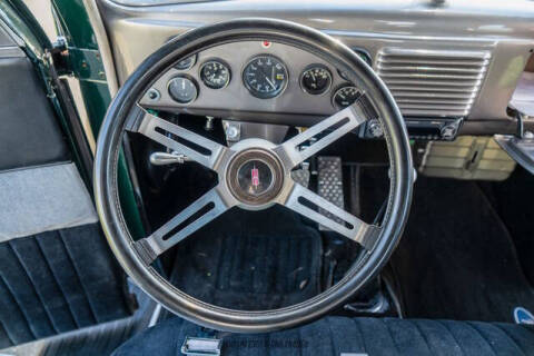 1939 Ford Deluxe