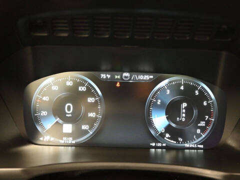 2021 Volvo XC90 T6 Inscription 6-Passenger