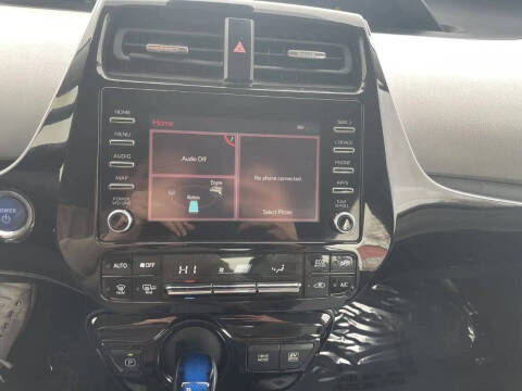 2020 Toyota Prius LE