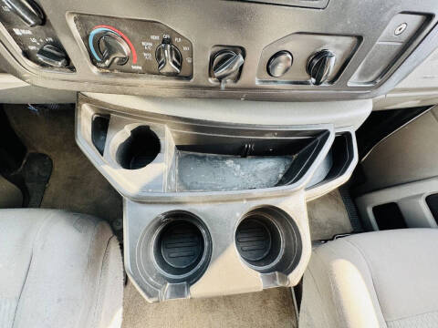 2014 Ford E-Series E-150 XLT