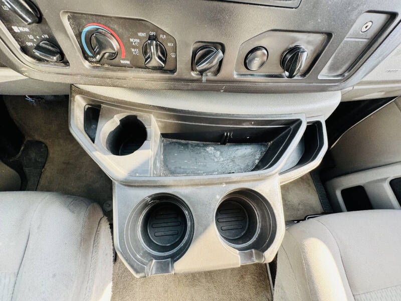 2014 Ford E-Series E-150 XLT