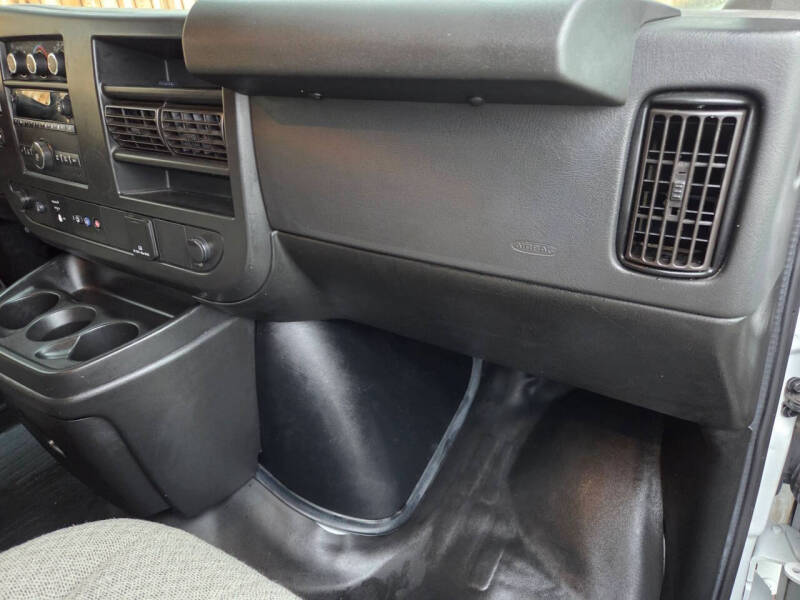 2021 Chevrolet Express 2500