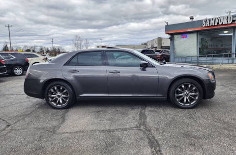 2014 Chrysler 300 S