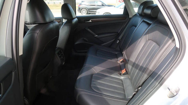 2020 Volkswagen Passat SEL