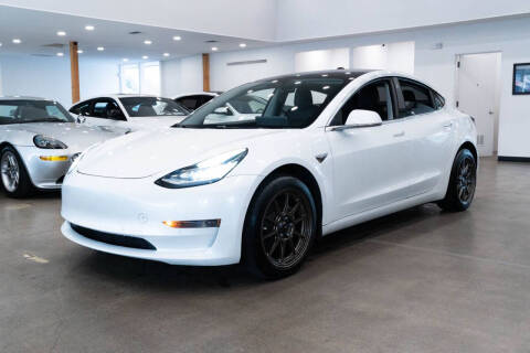 2019 Tesla Model 3 Mid Range