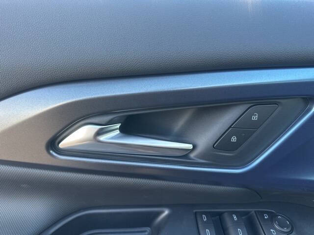 2026 Chevrolet Equinox EV LT 2