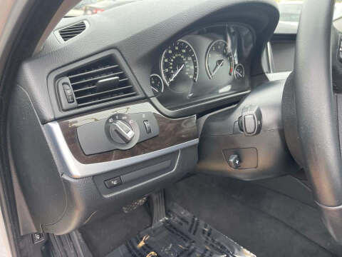 2014 BMW 5 Series 528i