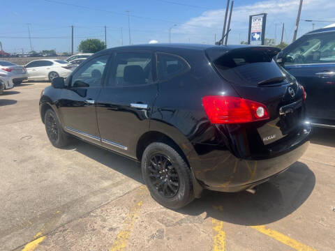 2012 Nissan Rogue S