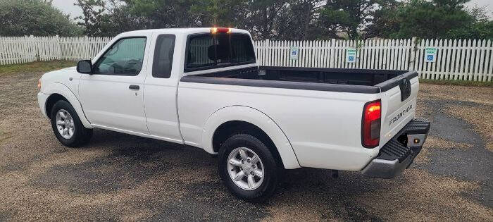 2004 Nissan Frontier XE