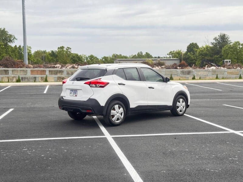 2019 Nissan Kicks S