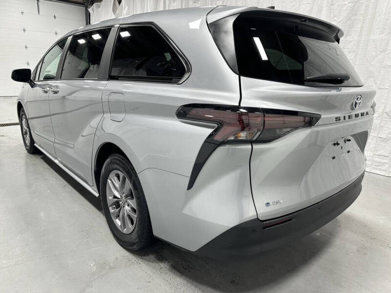 2025 Toyota Sienna