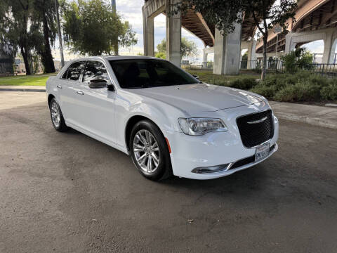 2017 Chrysler 300