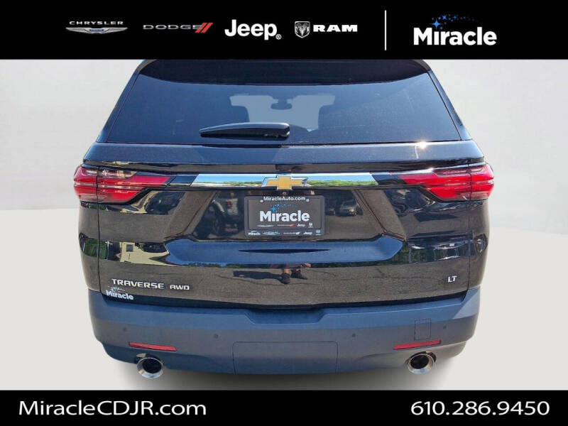 2023 Chevrolet Traverse LT Leather